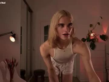 imkawaiiboi on Chaturbate