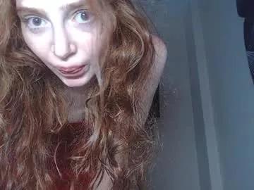 kira_foxy_ on Chaturbate