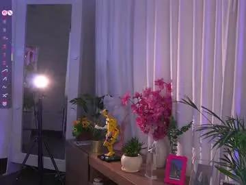 lau__1 —        #fuckmachine #latina #squirt #deepthroat #anal [3333 tokens to goal]