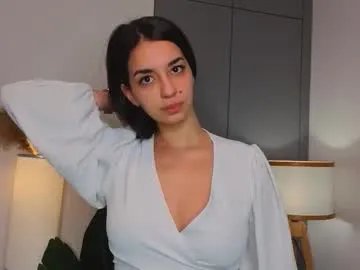 leeannepizzini on Chaturbate 