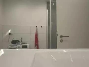 lukasschoetz's avatar