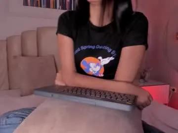 mia_kisses2's avatar