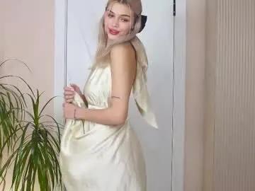 milabunny_ — GOAL: show a face with makeup close to the camera / Hello hello Im Mila and Im 18 yo,glad to see u  #new #blonde #bigboobs #shy #18 [77 tokens remaining]