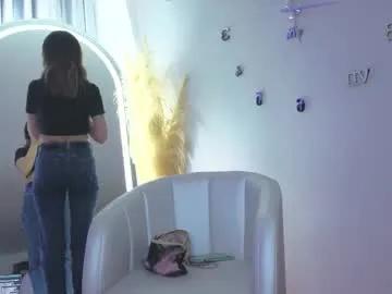 nickywindsor — Current Goal: melt an ice cube in my nipples  at 221 tokens -- Next Goal: Let the ice cube slow melt in my belly  -- #stockings #shower #hairyarmpits #jeans #leather