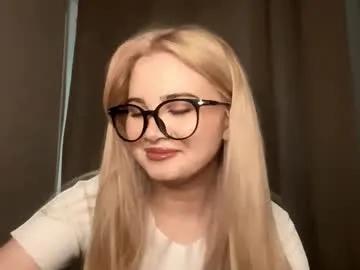 rendasweene — Goal: massage my boobs dear and i make boob heart^^   Kira nice to meet ya! #shy #new #18 #young #blonde [4 tokens remaining]