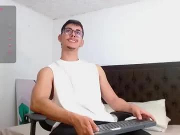 thomasturner_ on Chaturbate