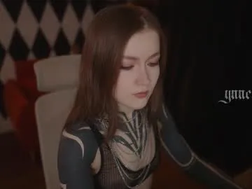 ynnenbrynn on Chaturbate