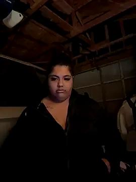 1n0nlythroat on StripChat 