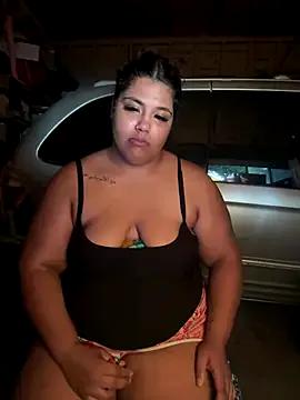 1n0nlythroat on StripChat 