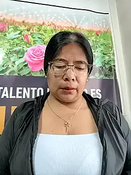 __valentina18 on StripChat