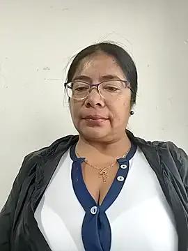 __valentina18 — Group on StripChat