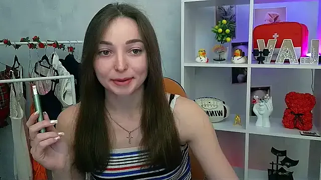 _Barbie_Kiss_ — FLASH TITS
