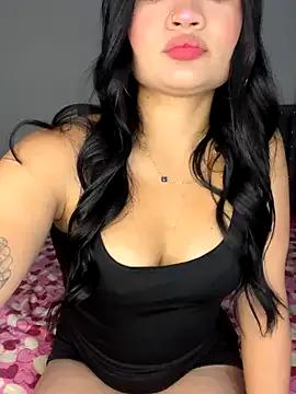 Alanasole on StripChat 