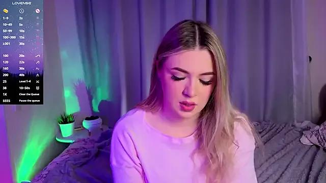 AliaBuerstatte on StripChat 