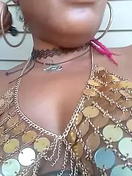 AmazonianMistress on StripChat 