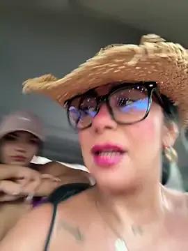 amber_white15's avatar