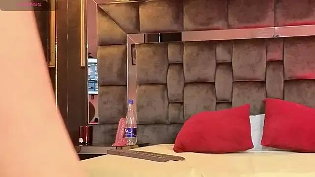 Aniajoness_ on StripChat 