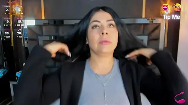 Aniajoness_ on StripChat 