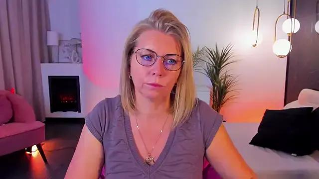 Annie_Light on StripChat 