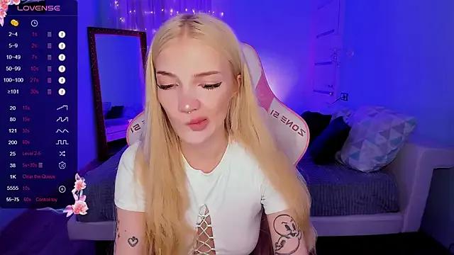 AnyaTaylor_ on StripChat 
