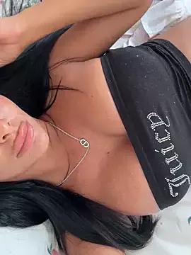 AriannaIsabellax on StripChat 