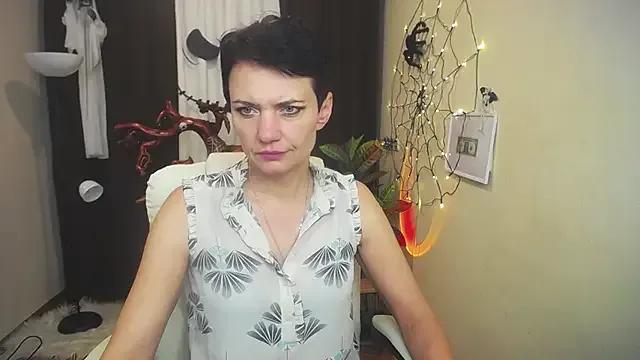 AvaSaturnian on StripChat 