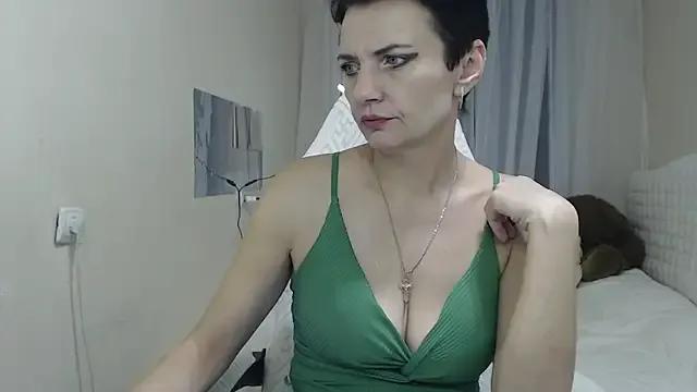 AvaSaturnian on StripChat 