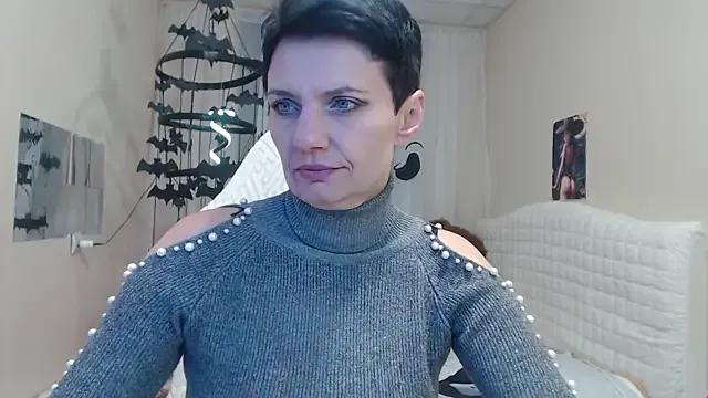 AvaSaturnian on StripChat 