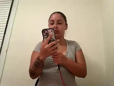 babykalirose on StripChat 