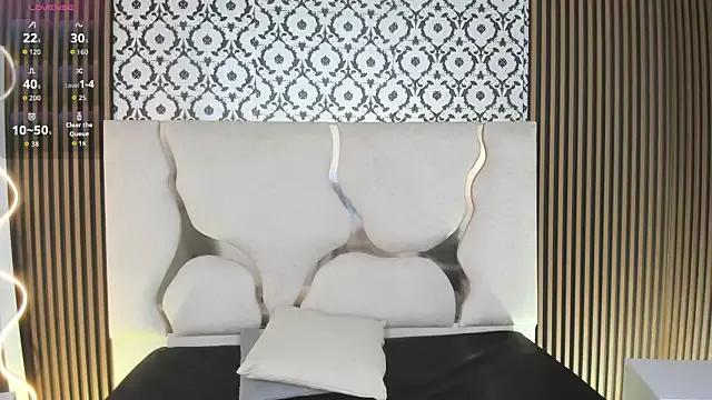 BEELLA_TAY1 on StripChat 