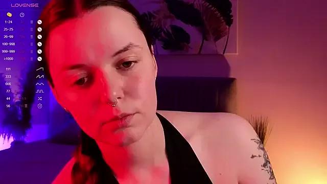 BellaDevile_ on StripChat 