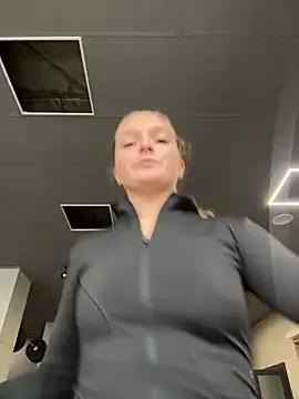 Bellatrisssaa on StripChat 