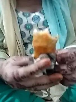 BHABHIJAAN7317 on StripChat 