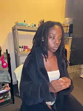 choclatepeaach on StripChat 