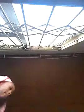 daddysgirly20 on StripChat 