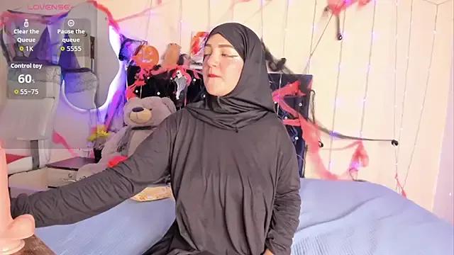 Dana-Alabi on StripChat 