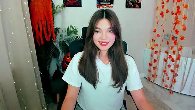 DivineAmour on StripChat 