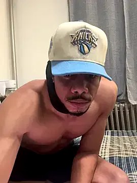 ElegantDic on StripChat 