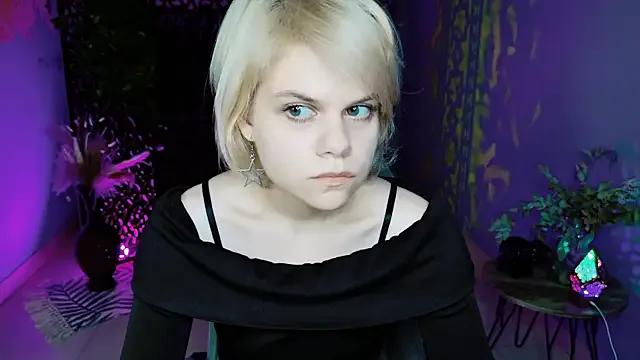 EllieMurler on StripChat 