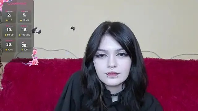 EmmaDarkk on StripChat 