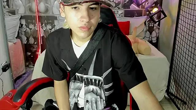 Enrrixxx_ on StripChat 