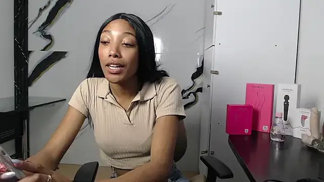 esmeralda-bk on StripChat 
