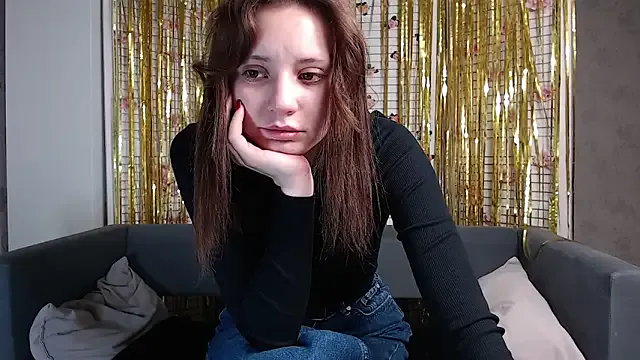 evaa_here_ on StripChat