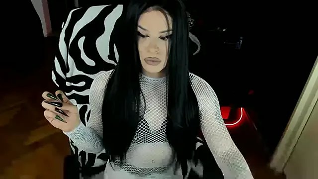 EvelynLexy on StripChat 