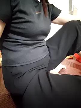 Haralushiaaa on StripChat 