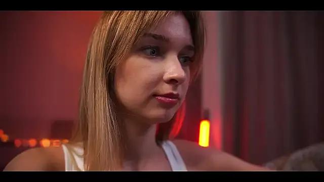 hereandnows_ on StripChat 