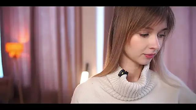 hereandnows_ on StripChat 