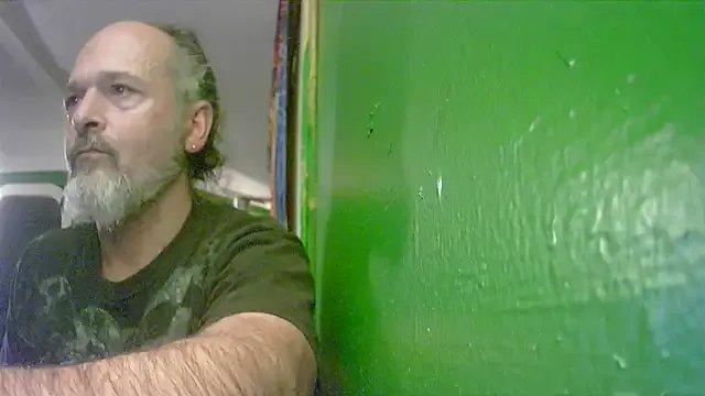 HippieDad333 on StripChat 