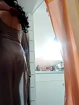 JOHANNA9MOI02 on StripChat