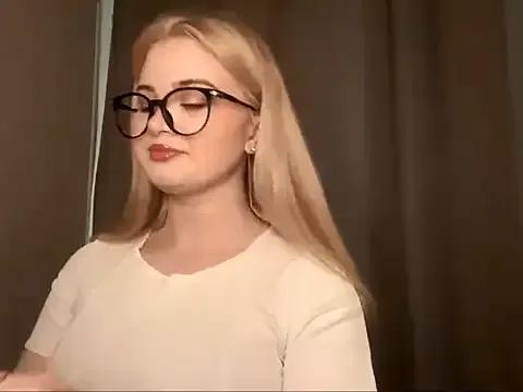 JolieAlto — feel my boobs and i kiss you^^